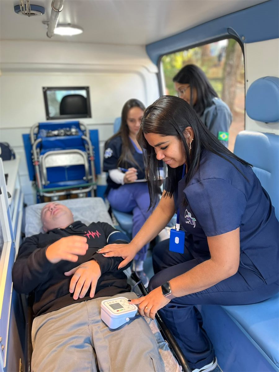 Ambulância para transferência inter-hospitalar em São Paulo e Campinas